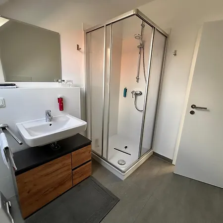 Auf Dem Gutshof Moebliertes Wohnen Auf Zeit Apartment